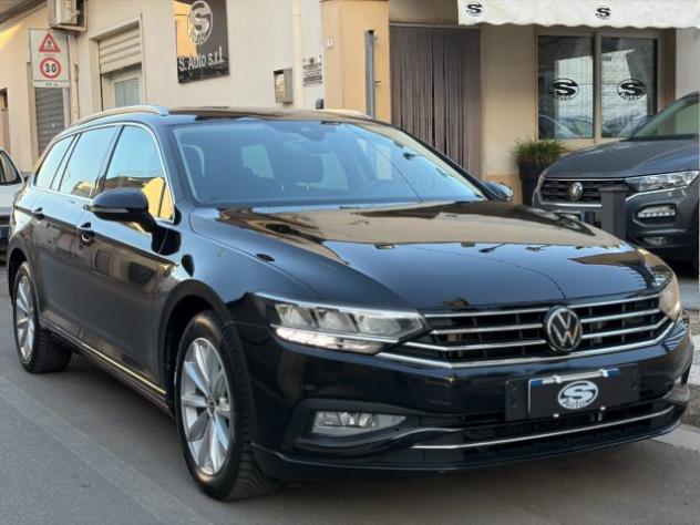 VOLKSWAGEN Passat Variant 2.0 TDI 150 DSG Business rif. 23944866 - Foto 2
