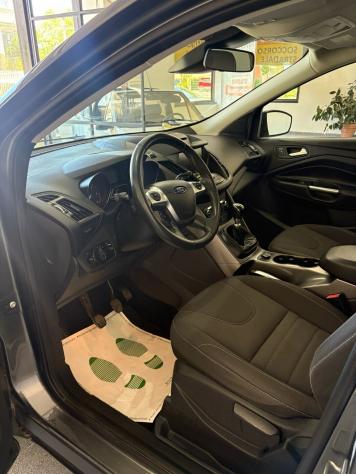Ford Kuga 2.0 TDCI 120 CV S&S 2WD Titanium - Foto 9