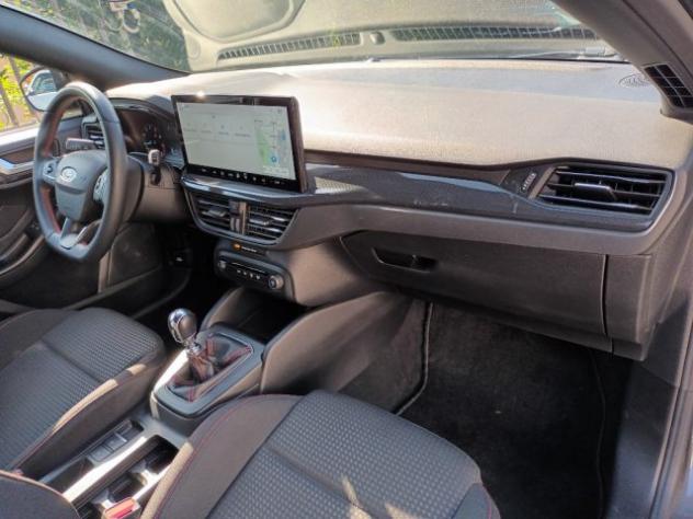 FORD Focus 1000 ECOBOOST HYBRID ST-LINE 125CV NAV LED"17 ITA rif. 23804166 - Foto 9