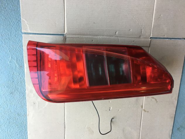 Faro / Fanale Posteriore DESTRO LANCIA Ypsilon 1 prima serie dal 2003 al 2011