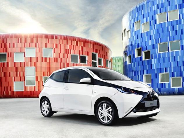 TOYOTA Aygo 1.0 VVT-i 69 CV 5 porte x-cite rif. 23753512