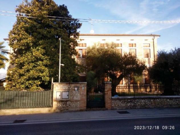 Immobile in asta di 432 m² con più di 5 locali in vendita a Altivole - Foto 2