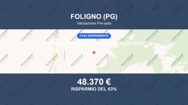Immobile in asta di 45 m² con più di 5 locali e box auto in vendita a Foligno