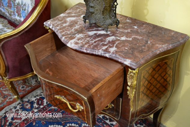 Comoncino stile Luigi XV lastronato a marqueterie - Foto 8