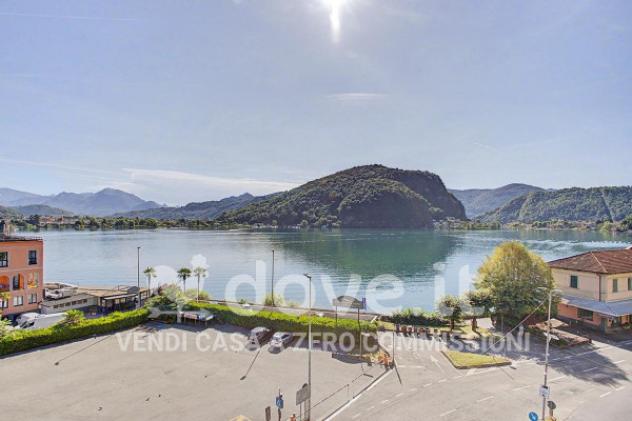 Appartamento di 170 m² con 3 locali e box auto in vendita a Lavena Ponte Tresa