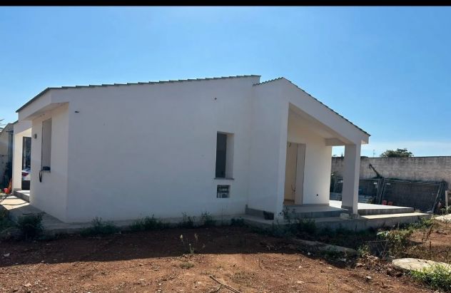 VENDESI VILLETTA INDIP DI 45 MQ+150 MQ DI VERANDA+1450 MQ GIAIRDINO - Foto 4