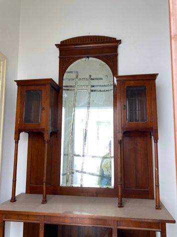 Credenza