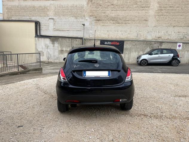 Lancia Ypsilon - Foto 7