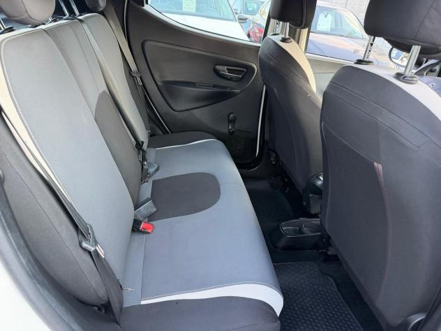 Lancia Ypsilon 1.2 69 CV 5 porte Elefantino-2015 - Foto 10