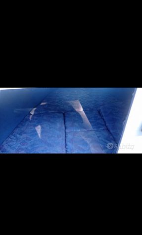 Motoscafo cabinato 5,8 m con prendisole e cabina - ideale lago e mare - Foto 4