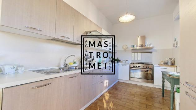 CASA INDIPENDENTE di 9 vani e di 210 mq (ALTOPASCIO) rif. 3486 - Foto 15