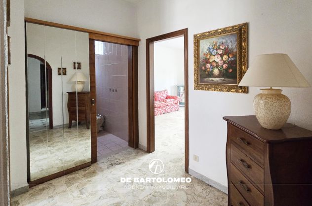 APPARTAMENTO VIA CAMPANIA ANGOLO VIA MEDAGLIE D'ORO - Foto 3