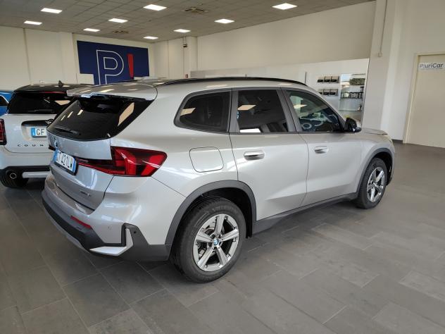 BMW X1 sDrive18i Auto Camera+Sensori FrontAssist FariLED - Foto 8