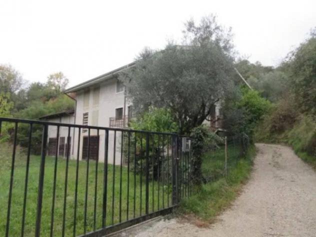 Immobile in asta di 449 m² con più di 5 locali e box auto in vendita a Marostica - Foto 2