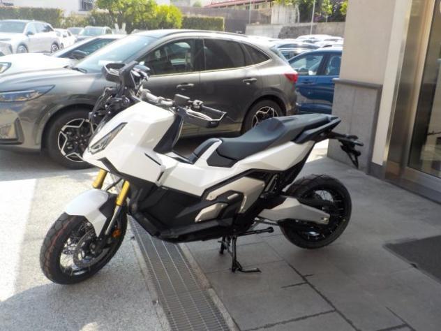 HONDA X-ADV 750 NUOVO rif. 24166470 - Foto 8