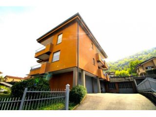 Trilocale in affitto a Garlate