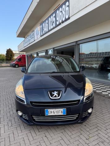Peugeot 5008 2.0 HDi 150CV Business - Foto 2