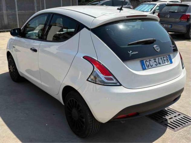 LANCIA Ypsilon 1.0 FireFly 5 porte S&S Hybrid Ecochic Gold rif. 23989434 - Foto 3