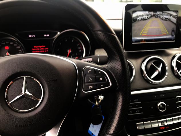 Mercedes-benz GLA 180 122CV 7G-TRONIC AUTOMATIC SPORT - LED NAV CARPLAY PELLE CAMERA SENSOR CERCHI R18 - Foto 7