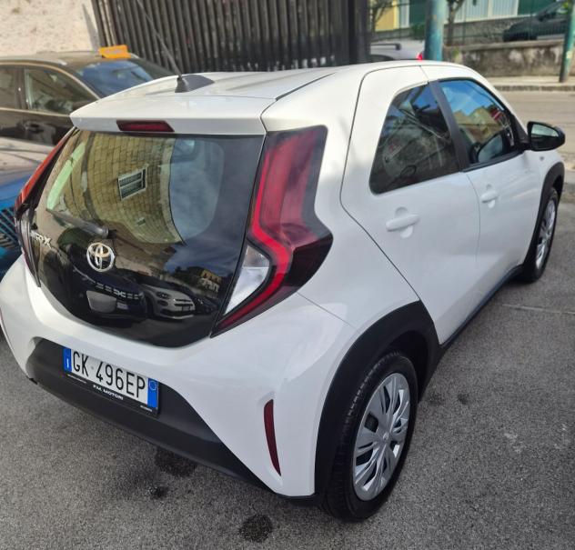 Toyota Aygo X 1.0 VVT-i 72 CV 5 porte Active S-CVT - Foto 4