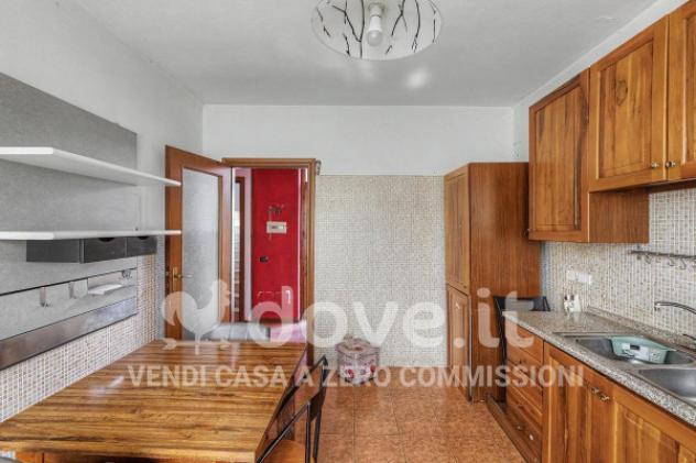 Villa di 300 m² con più di 5 locali e box auto in vendita a Ferno - Foto 14