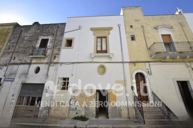 Villa di 130 m² con più di 5 locali in vendita a Oria