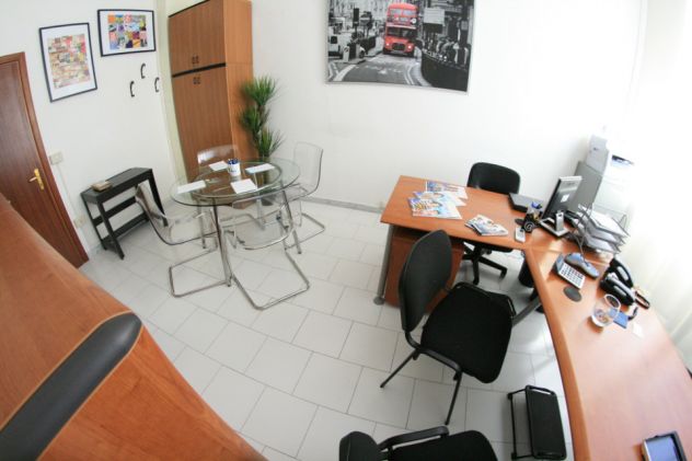 Ufficio pronto con posto auto euro 170 - Foto 8
