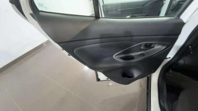 Toyota Yaris Cross 1.5h Active fwd 116cv e-cvt - Foto 10