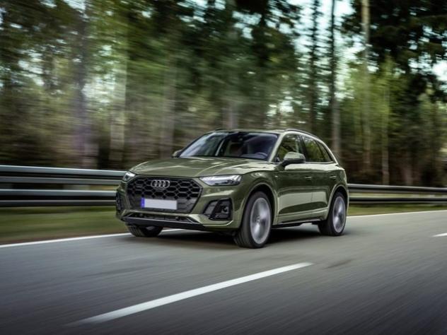 AUDI Q5 40 TFSI quattro S tronic Identity Black rif. 23836971