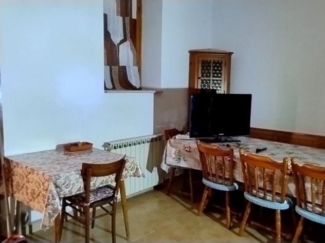 Grande abitazione con giardino a Valcaldara di Norcia - Foto 5