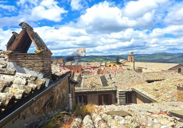 Orvieto centro - Appartamento di ampia metratura al secondo piano in vendita sulla rupe di Orvieto. - Foto 2