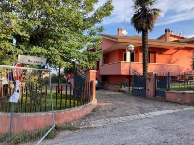 Immobile in asta di 305 m² con più di 5 locali e box auto in vendita a Tavoleto - Foto 3