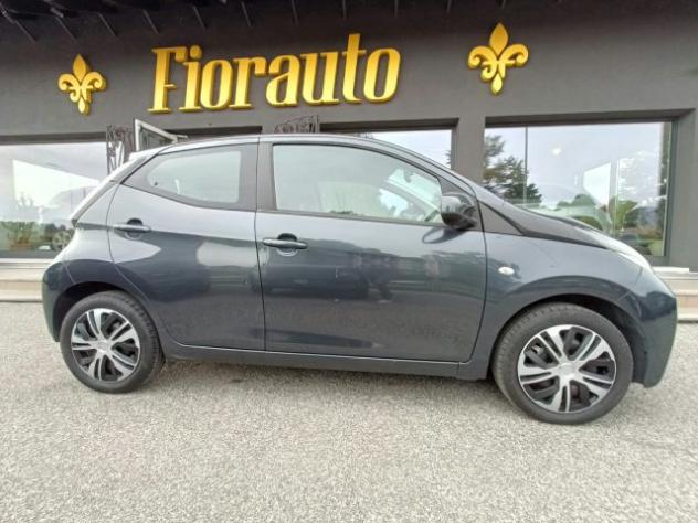 TOYOTA Aygo 1.0 VVT-i 69 CV 5 porte x-cool rif. 24179644 - Foto 3