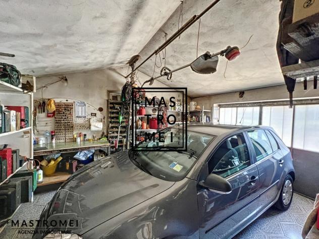 VILLA di 11 vani e di 300 mq (ALTOPASCIO) rif. 3442 - Foto 5