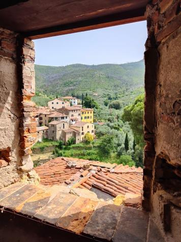 Casale in vendita a Montemagno - Calci 530 mq Rif: 1145441