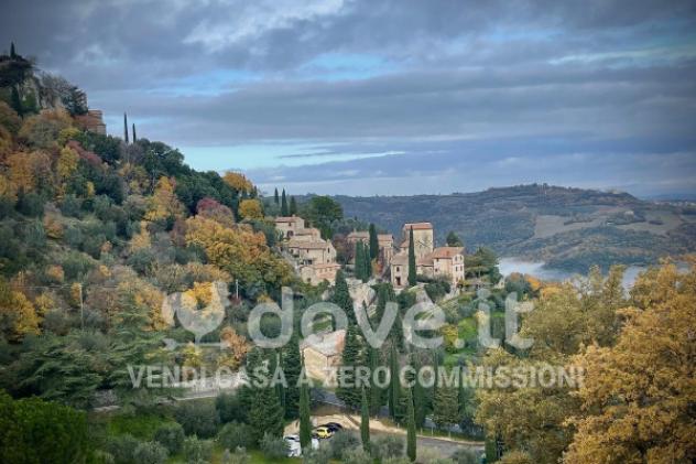 Appartamento di 130 m² con più di 5 locali in vendita a Castiglione d'Orcia - Foto 3