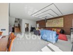 Villa di 384 m² con più di 5 locali e box auto in vendita a Cesano Maderno  &hellip;