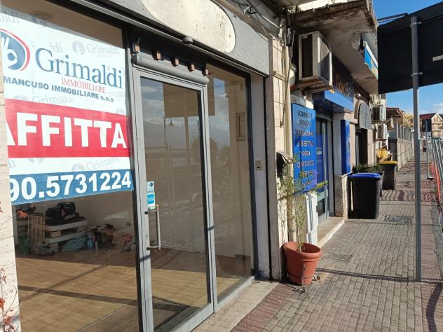 1 Vetrina in affitto a Messina - Foto 2