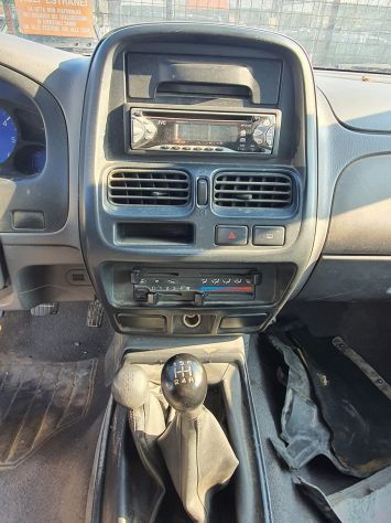 Nissan Navara (D22) 2.5 TD 100CV 4WD Cabina Singola - Foto 8