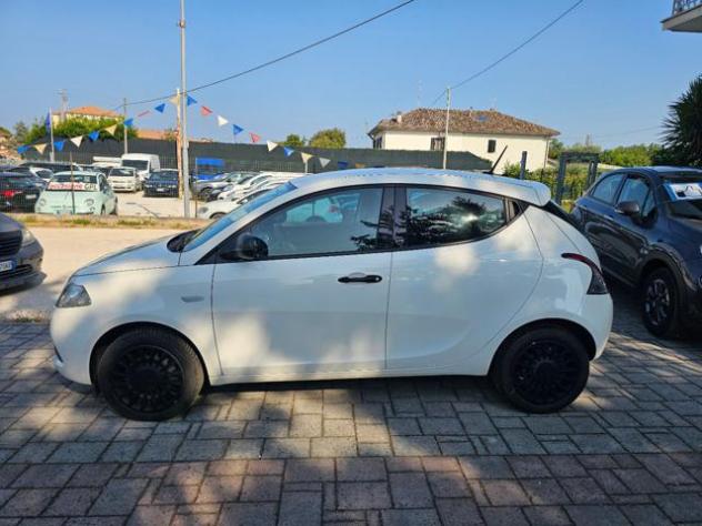 LANCIA Ypsilon 1.0 FireFly 5 porte S&S Hybrid Ecochic Silver rif. 23951396 - Foto 2