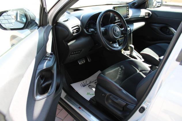 Toyota Yaris Cross 1.5 Hybrid GR SPORT - Foto 9