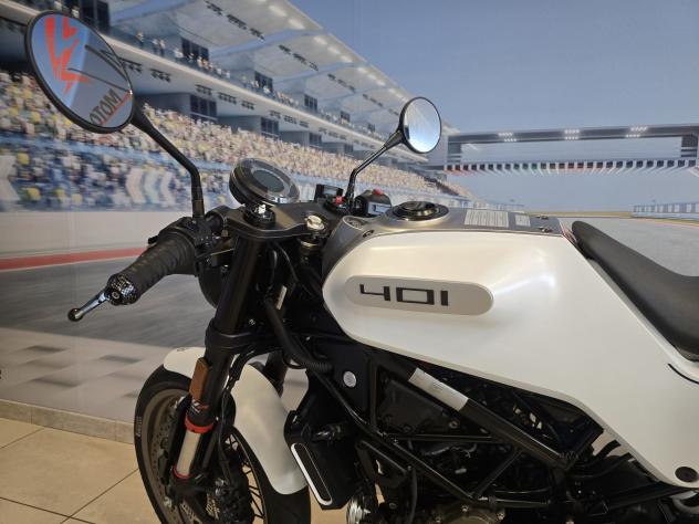 Husqvarna Vitpilen 401 09/2023 - Km 16500 (A2) - Foto 6