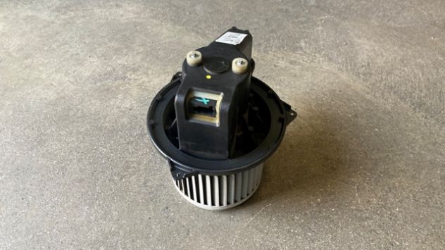 Ventola riscaldamento Lancia Ypsilon del 2013 (98619591) - Foto 2