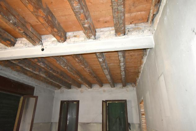 RUSTICO di 10 vani e di 500 mq (VAZZOLA) rif. RG44_9 - Foto 8