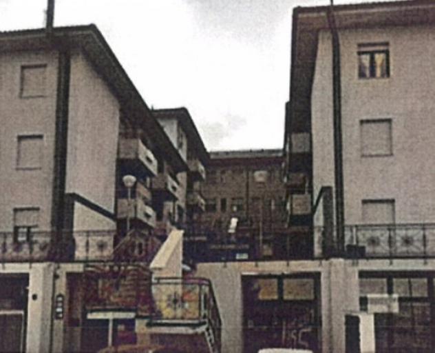 Immobile in asta di 42 m² con più di 5 locali in vendita a Camerino - Foto 7