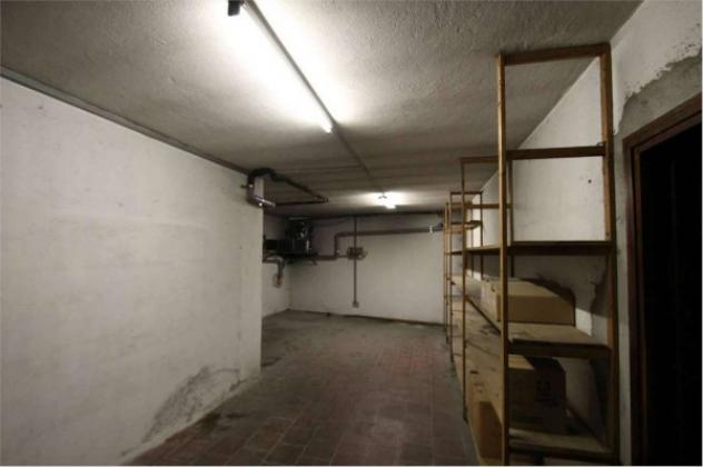 Palazzo / Stabile di 450 m² con più di 5 locali in vendita a Galbiate - Foto 9