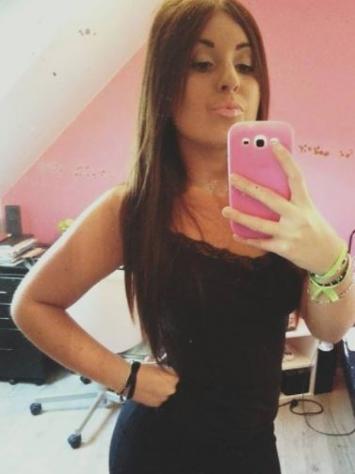 RedPink_girl: alta 165cm, 57kg, cerco uomo vicino Tel: