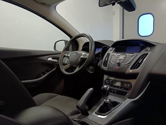 Ford Focus 1.6 TDCi - Foto 8