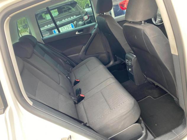 Volkswagen Tiguan 2.0 TDI DPF 4MOTION Sport & Style - Foto 9