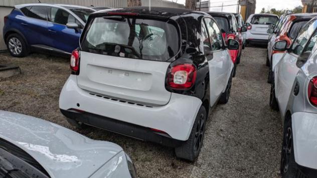 SMART ForTwo 1.0cc 71cv AUTOMATICA CRUISE CONTROL rif. 23489058 - Foto 3